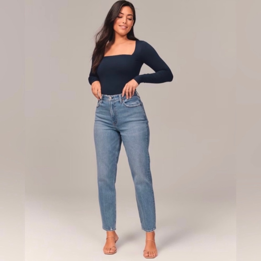 Abercrombie & Fitch Women's The Mom High Rise Jeans